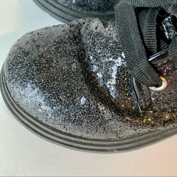 JOJO SIWA Black Glitter/Sparkle Bow High-Top Sneakers—SZ. 6 - Picture 3 of 16